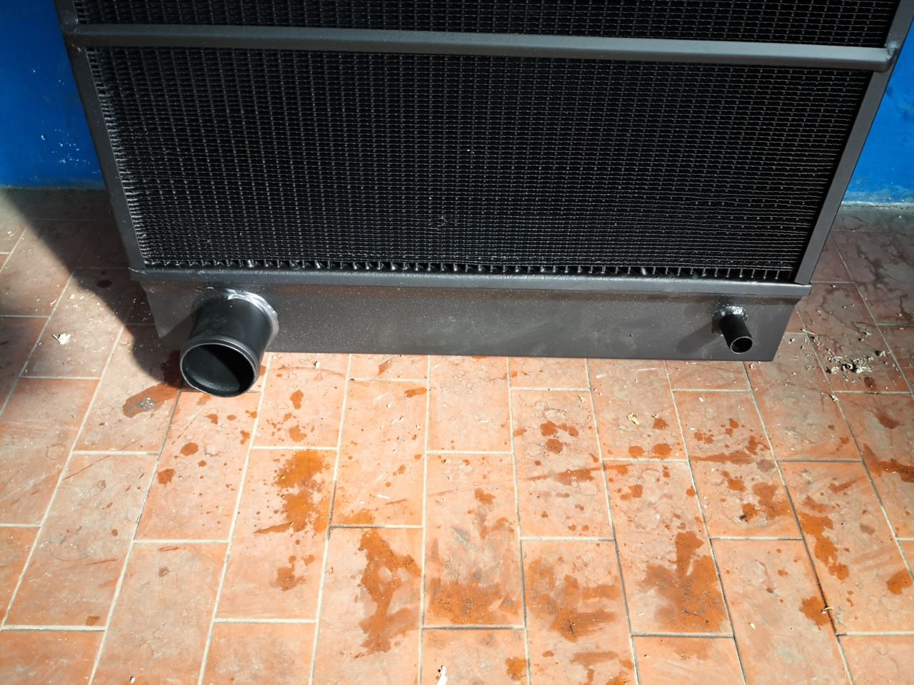 RADIATORE KOMATSU D65EX-15EO - Radiator: picture 5 RADIATORE KOMATSU D65EX-15EO - Radiator: picture 5