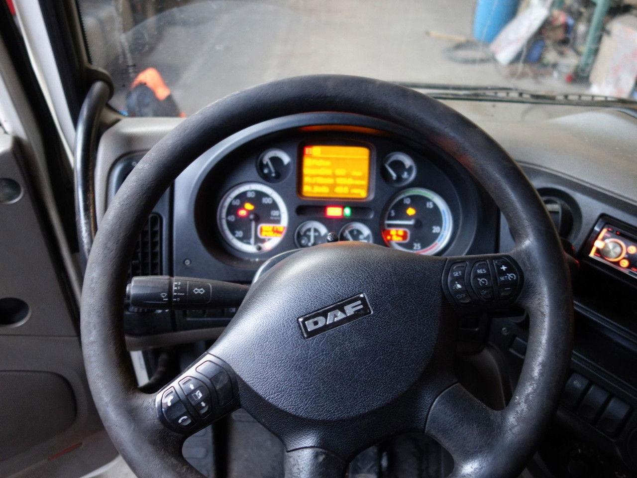 Lease a  DAF XF 460 SC LD, Motorschaden DAF XF 460 SC LD, Motorschaden: picture 9