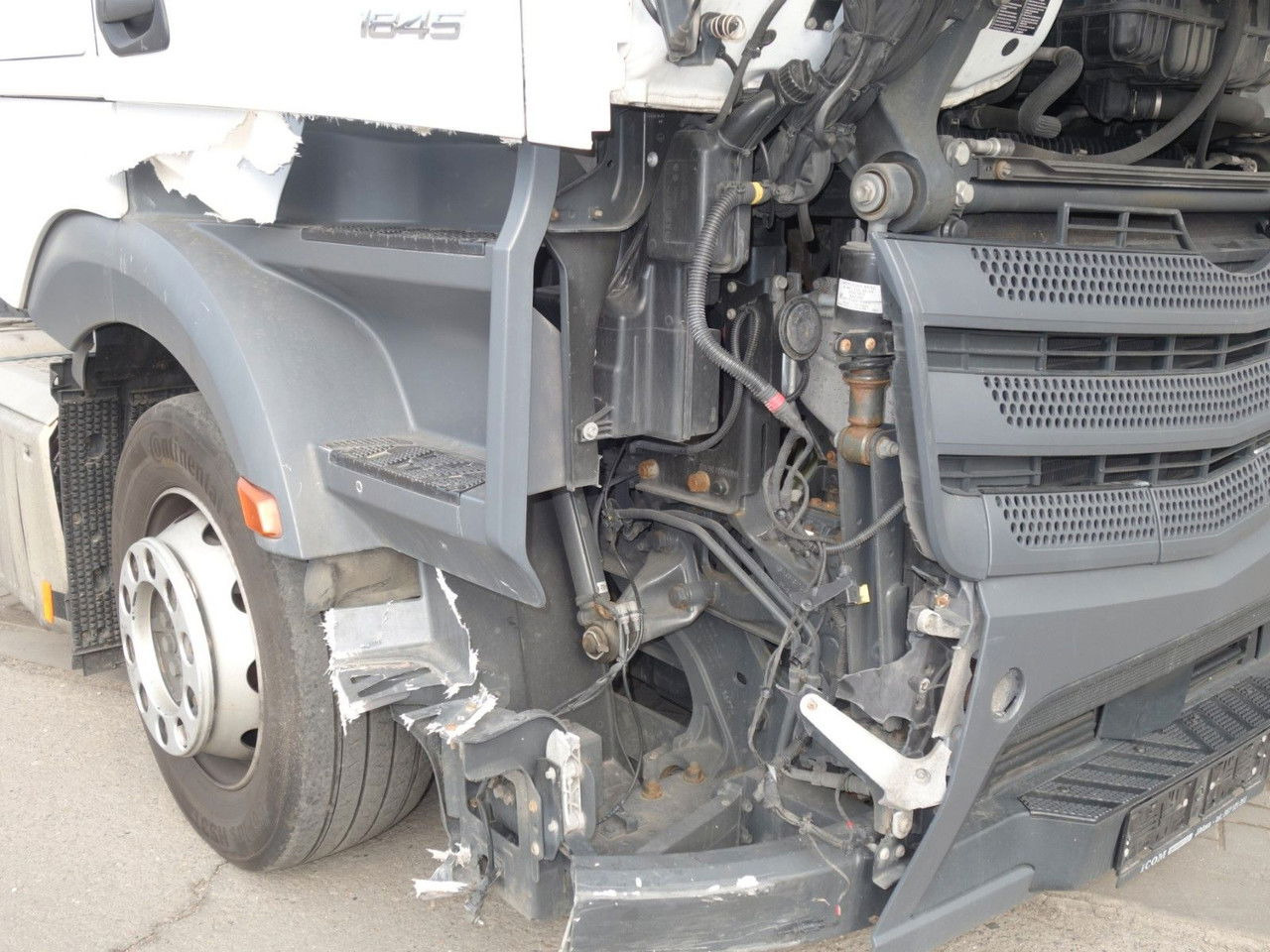 Mercedes-Benz Actros 1845 LD BIG Space MirrorCam - Tractor unit: picture 5 Mercedes-Benz Actros 1845 LD BIG Space MirrorCam - Tractor unit: picture 5