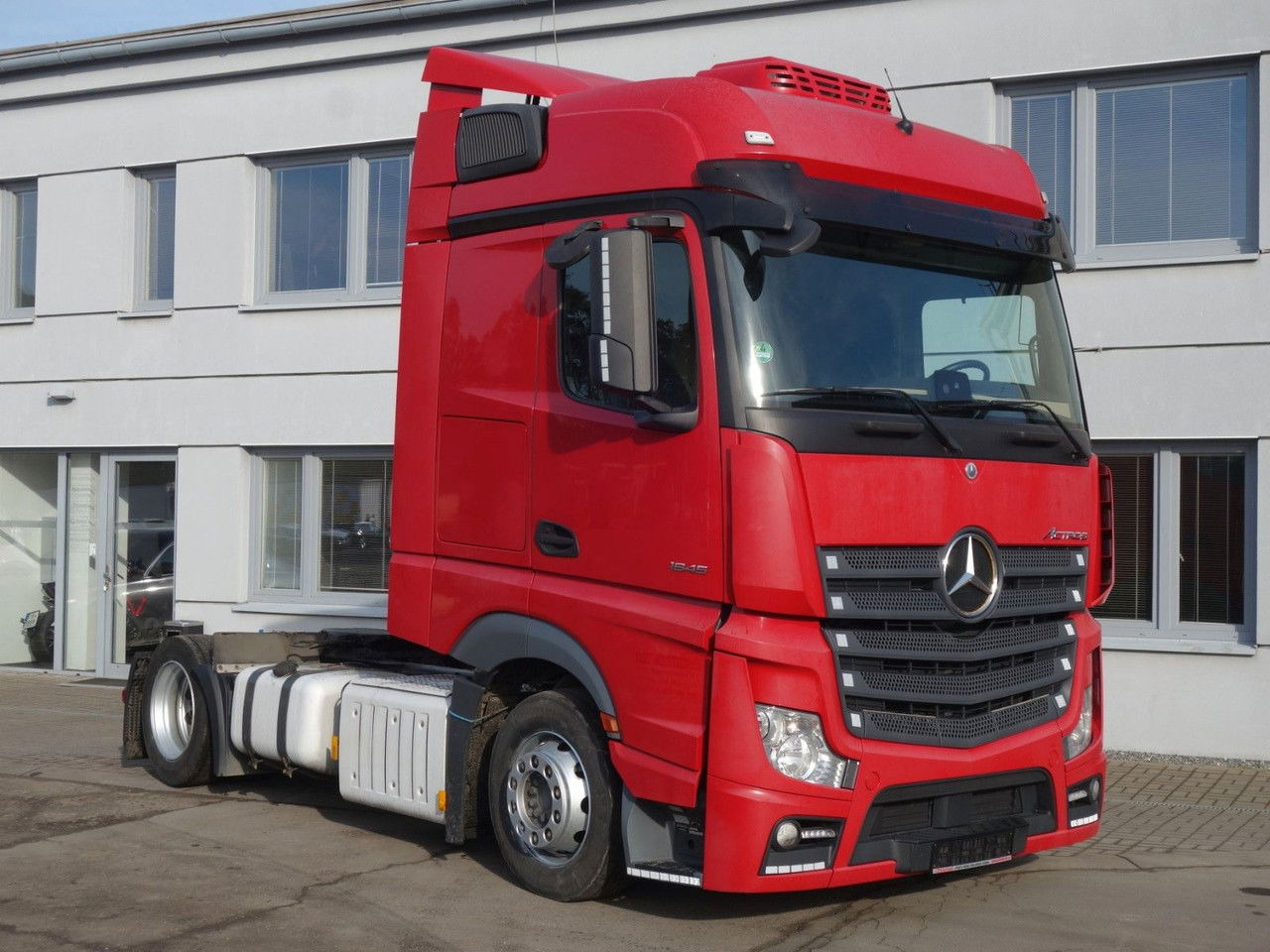 Mercedes-Benz Actros 1845 Lsnrl, Lowdeck, Standklima, 2 Stk. - Tractor unit: picture 3 Mercedes-Benz Actros 1845 Lsnrl, Lowdeck, Standklima, 2 Stk. - Tractor unit: picture 3