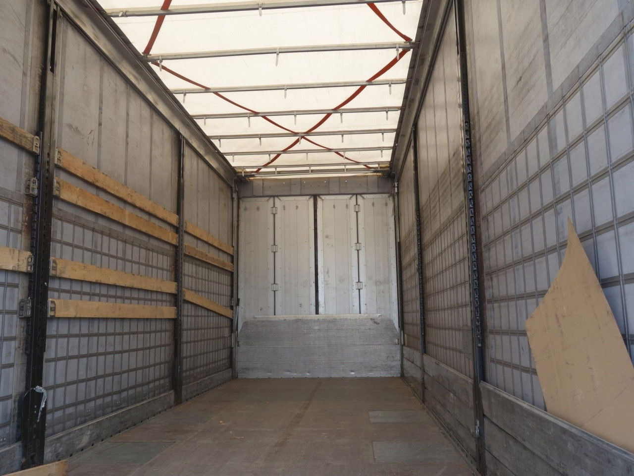 Volvo FH 460 XL 6x2, 120 cbm, Durchfahren - Curtainsider truck: picture 5 Volvo FH 460 XL 6x2, 120 cbm, Durchfahren - Curtainsider truck: picture 5