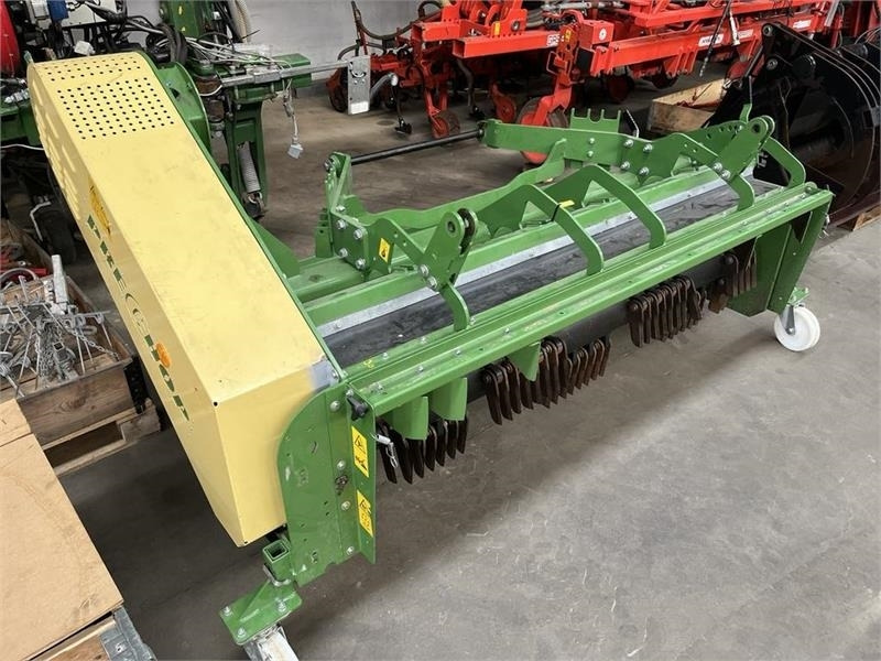 Krone PreChop - Square baler: picture 2 Krone PreChop - Square baler: picture 2