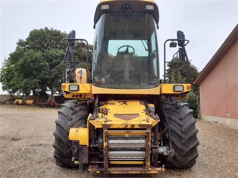 New Holland FX50 - Forage harvester: picture 5 New Holland FX50 - Forage harvester: picture 5