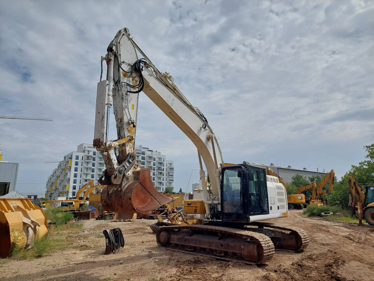 CAT 326FL - Crawler excavator: picture 1 CAT 326FL - Crawler excavator: picture 1