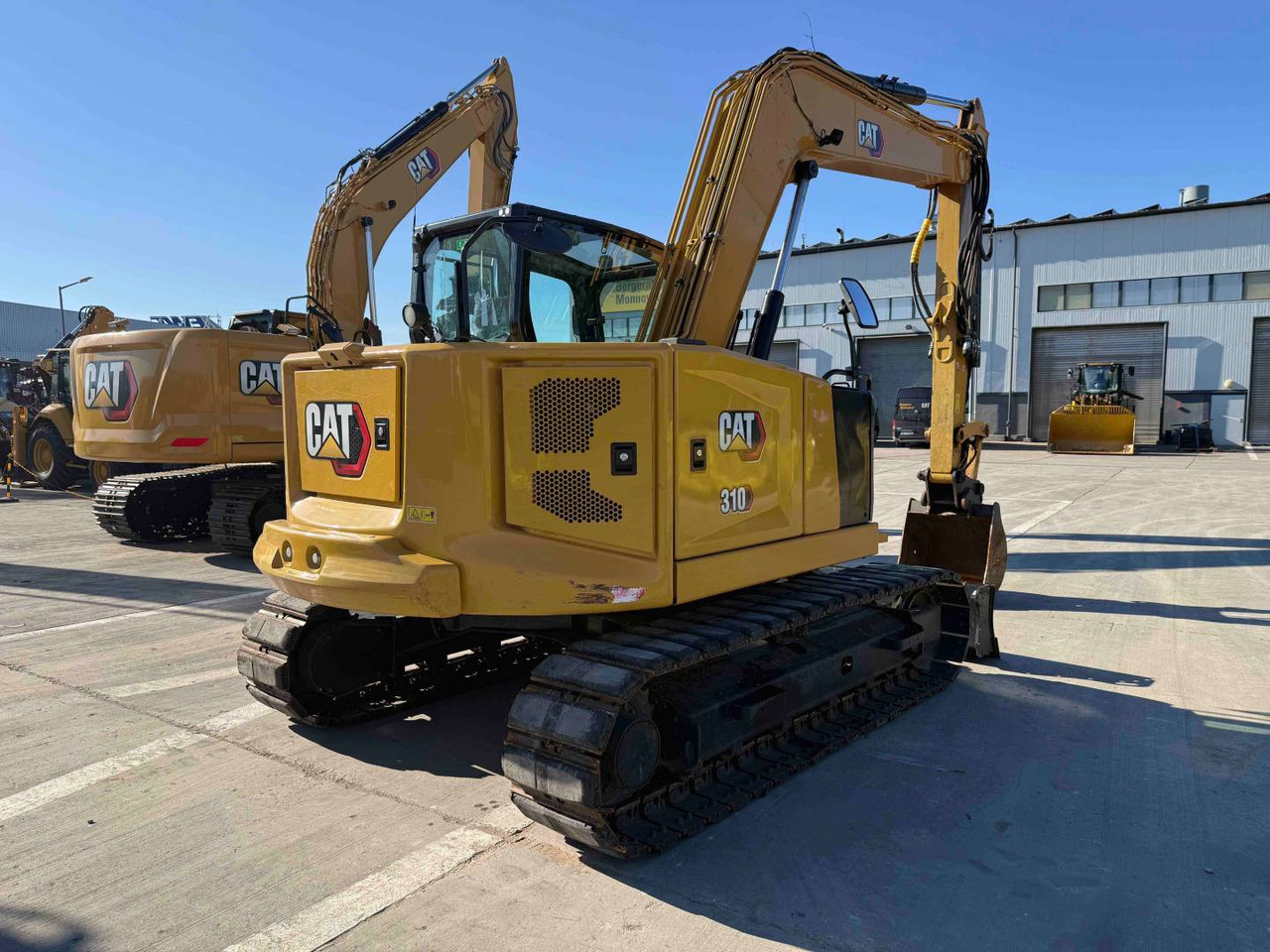 CAT 310 - Crawler excavator: picture 3 CAT 310 - Crawler excavator: picture 3