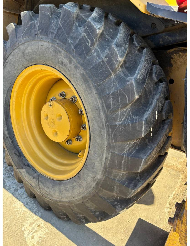 Lease a CAT 432F2 CAT 432F2: picture 8