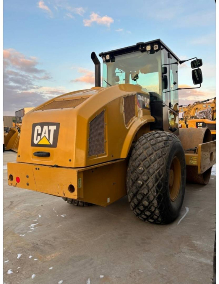 CAT CS64B - Compactor: picture 3 CAT CS64B - Compactor: picture 3