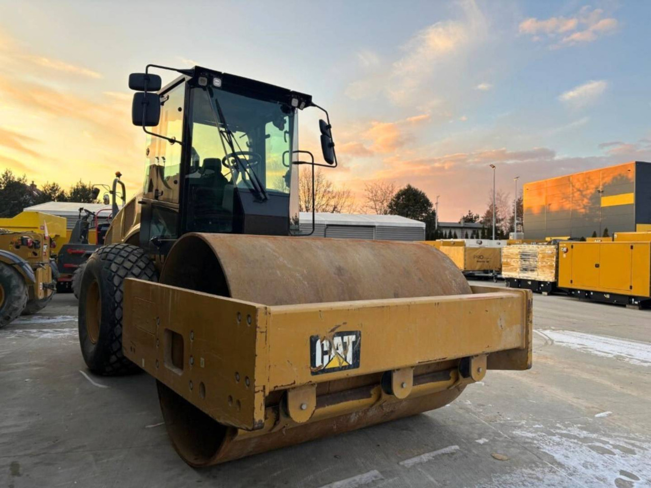 CAT CS64B - Compactor: picture 2 CAT CS64B - Compactor: picture 2