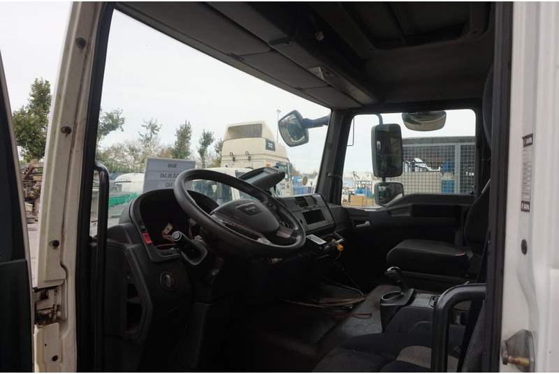 MAN F99L10 TGM 6 CYL 81.60000-7786 - Cab and interior for Truck: picture 5 MAN F99L10 TGM 6 CYL 81.60000-7786 - Cab and interior for Truck: picture 5