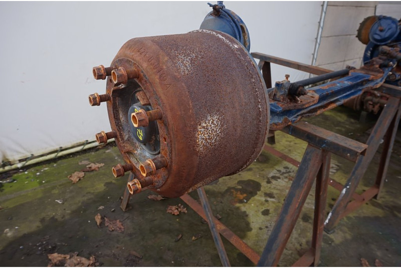 Mercedes-Benz VL3/13 D-5.6 - Front axle for Truck: picture 2 Mercedes-Benz VL3/13 D-5.6 - Front axle for Truck: picture 2