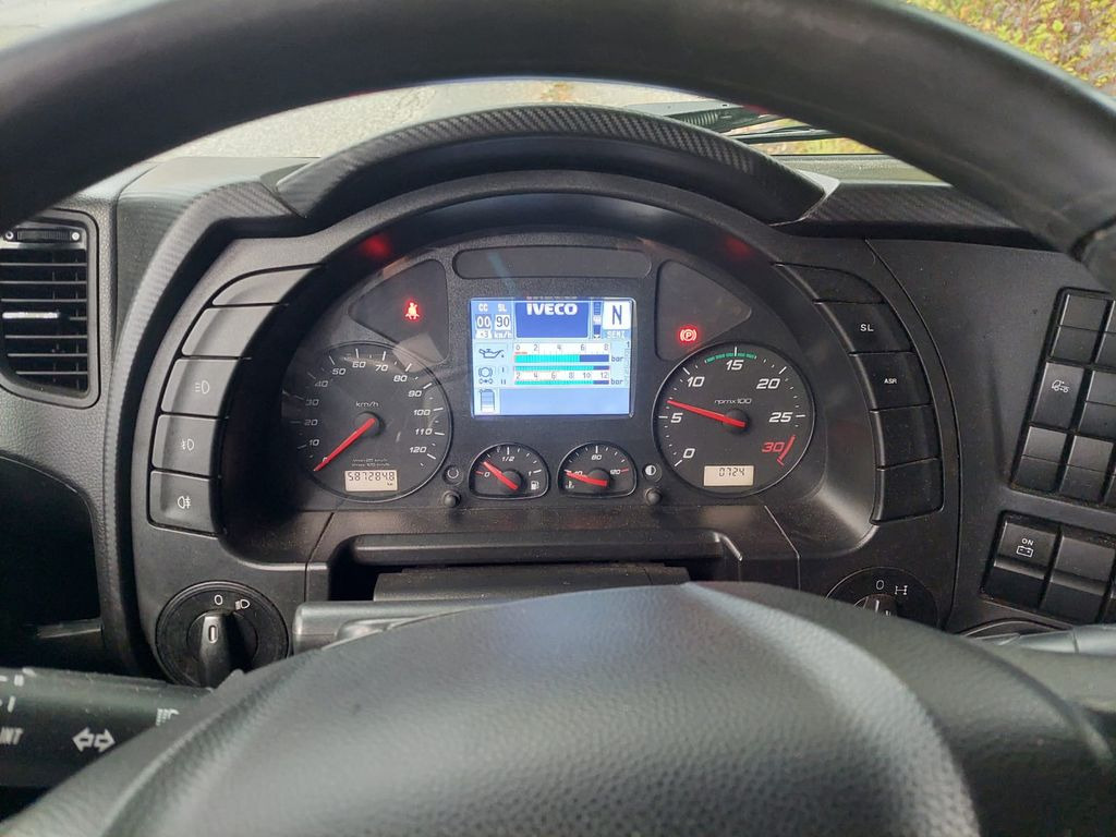 Refrigerator truck Iveco 190S40 Stralis 4x2, Euro 6, Carrier Supra 1150: picture 17 Refrigerator truck Iveco 190S40 Stralis 4x2, Euro 6, Carrier Supra 1150: picture 17