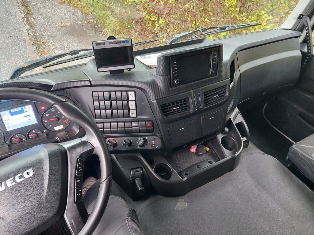 Refrigerator truck Iveco 190S40 Stralis 4x2, Euro 6, Carrier Supra 1150: picture 15 Refrigerator truck Iveco 190S40 Stralis 4x2, Euro 6, Carrier Supra 1150: picture 15