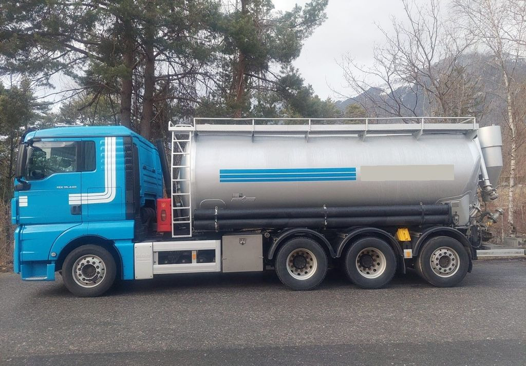 MAN TGX 35.440 8x4, E5, Silo 24m³, Kipper+Kompressor - Tank truck: picture 2 MAN TGX 35.440 8x4, E5, Silo 24m³, Kipper+Kompressor - Tank truck: picture 2