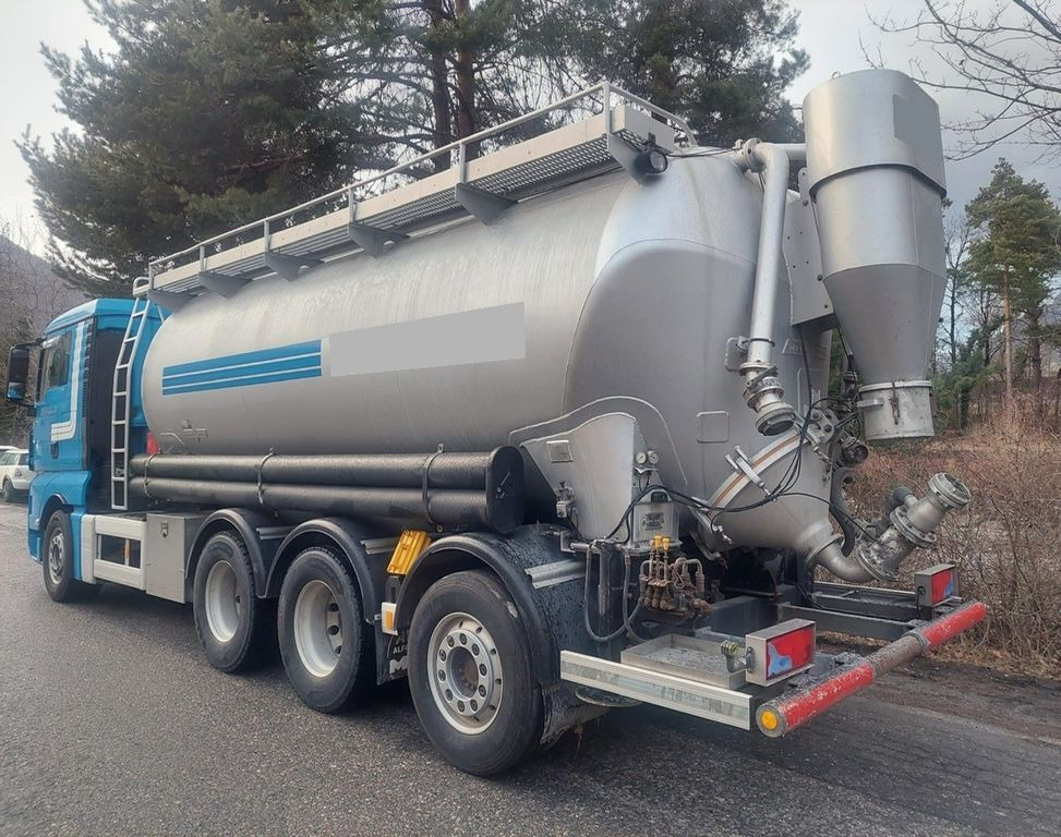 MAN TGX 35.440 8x4, E5, Silo 24m³, Kipper+Kompressor - Tank truck: picture 4 MAN TGX 35.440 8x4, E5, Silo 24m³, Kipper+Kompressor - Tank truck: picture 4