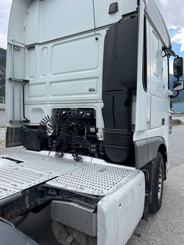DAF FT XF 460 4x2, E6, Retarder, PTO, Standklima DAF FT XF 460 4x2, E6, Retarder, PTO, Standklima - Tractor unit: picture 5 DAF FT XF 460 4x2, E6, Retarder, PTO, Standklima DAF FT XF 460 4x2, E6, Retarder, PTO, Standklima - Tractor unit: picture 5