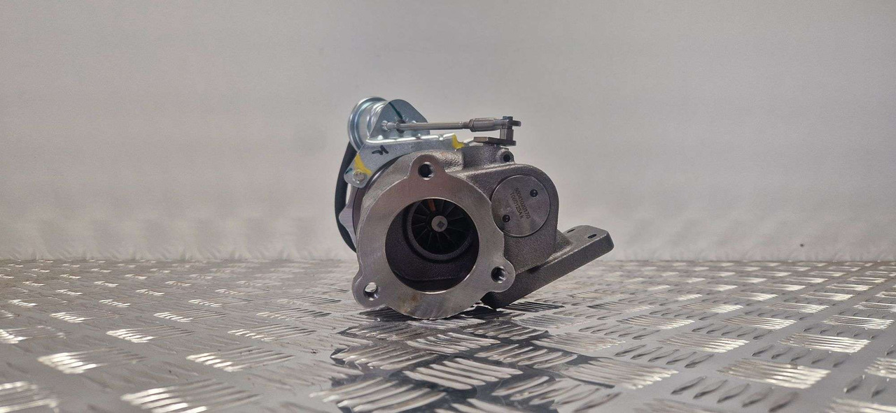 BorgWarner 53049880177 Turbo 55kw T4 JCB 320/A6431 - Engine and parts for Construction machinery: picture 5 BorgWarner 53049880177 Turbo 55kw T4 JCB 320/A6431 - Engine and parts for Construction machinery: picture 5