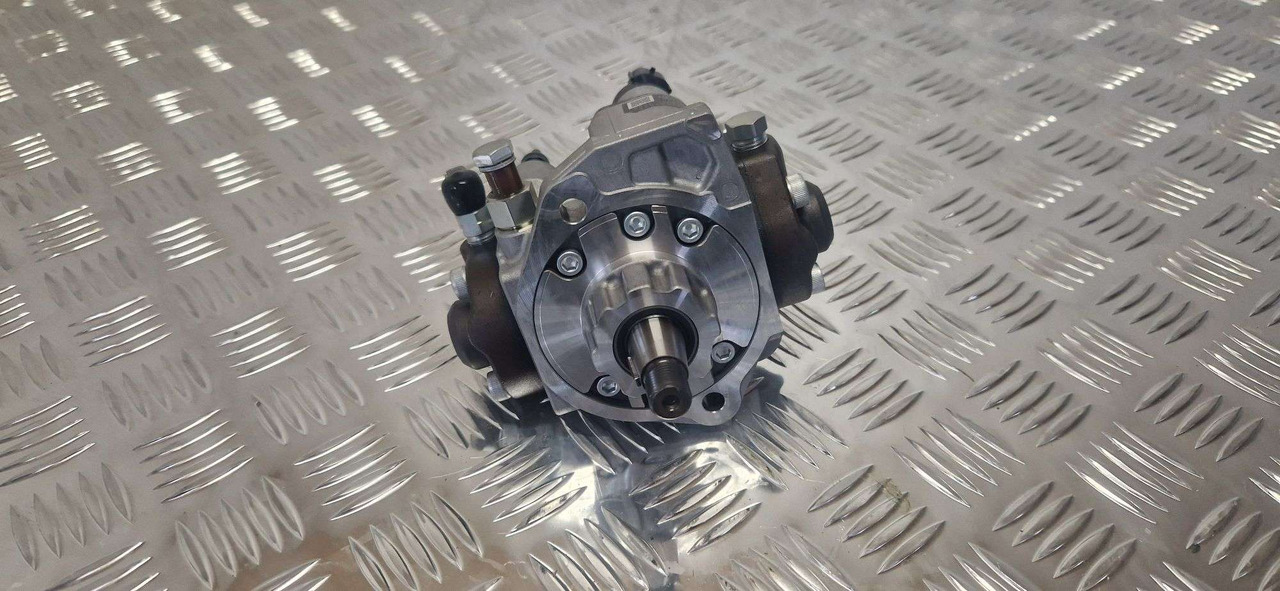 Injection Pump Hitachi Zx130-3 Isuzu 4JJ1 - Engine and parts for Construction machinery: picture 2 Injection Pump Hitachi Zx130-3 Isuzu 4JJ1 - Engine and parts for Construction machinery: picture 2