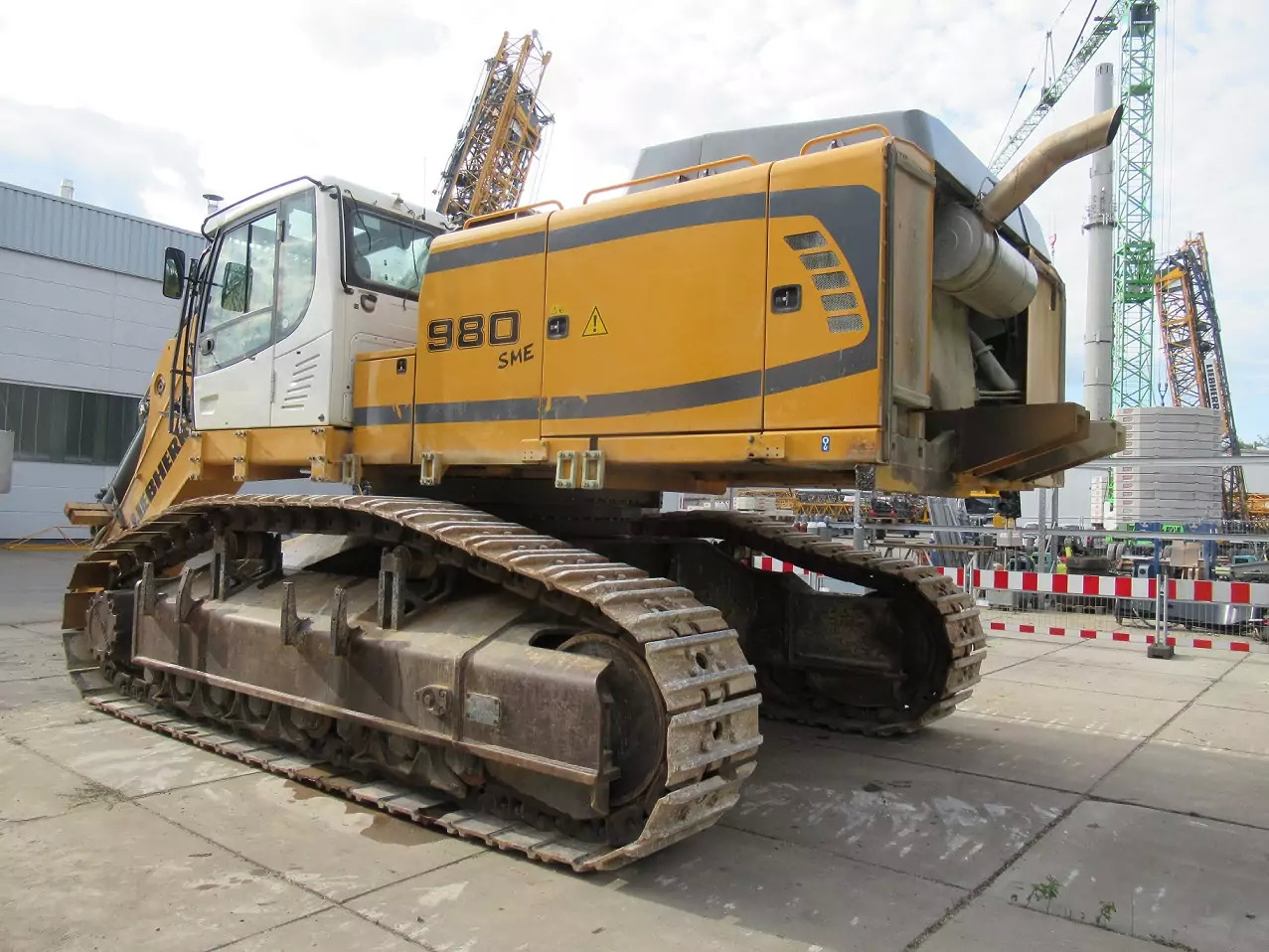2014 Liebherr R 980 SME - Crawler excavator: picture 3 2014 Liebherr R 980 SME - Crawler excavator: picture 3