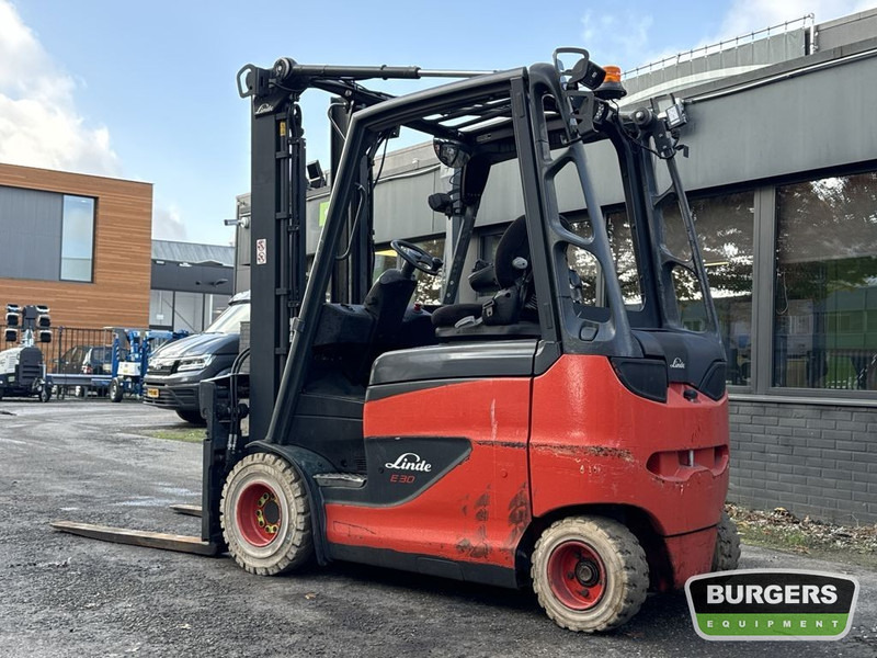 Linde E30H-01 600 - Electric forklift: picture 2 Linde E30H-01 600 - Electric forklift: picture 2
