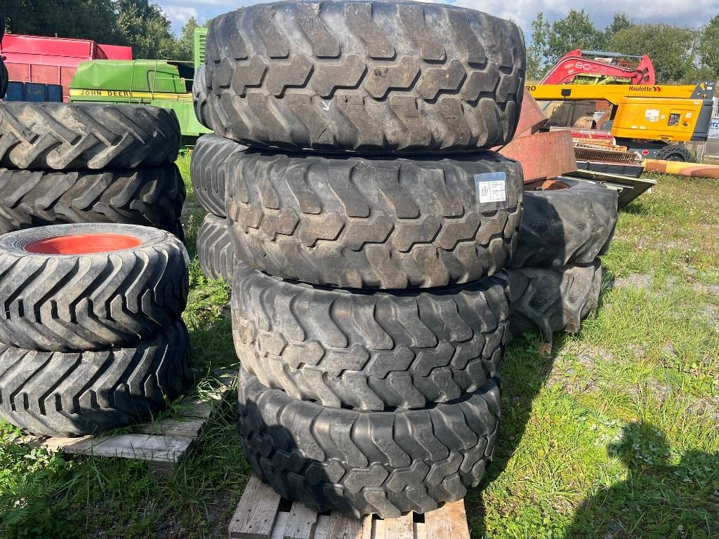 Mitas 405 70 R20 till Volvo L30 L35 - Tire for Construction machinery: picture 4 Mitas 405 70 R20 till Volvo L30 L35 - Tire for Construction machinery: picture 4