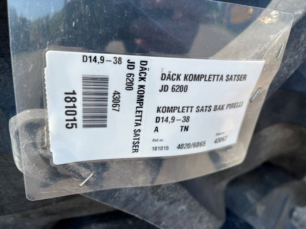 Pirelli 14,9R38 till John Deere  - Tire for Agricultural machinery: picture 2 Pirelli 14,9R38 till John Deere  - Tire for Agricultural machinery: picture 2