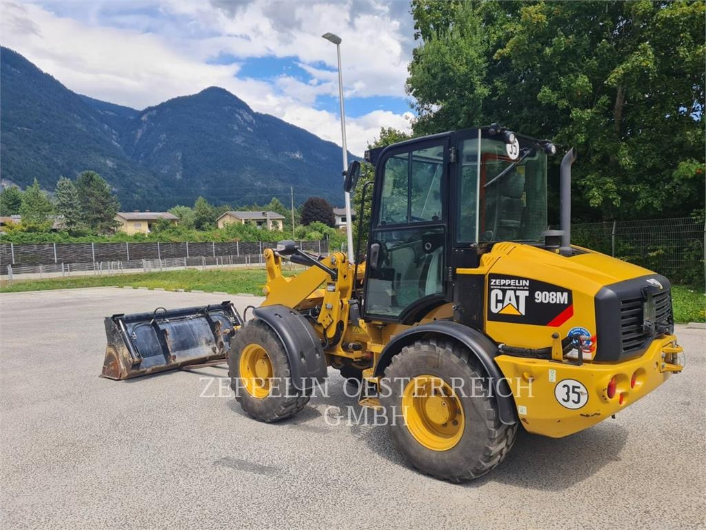 CAT 908M - Wheel loader: picture 3 CAT 908M - Wheel loader: picture 3