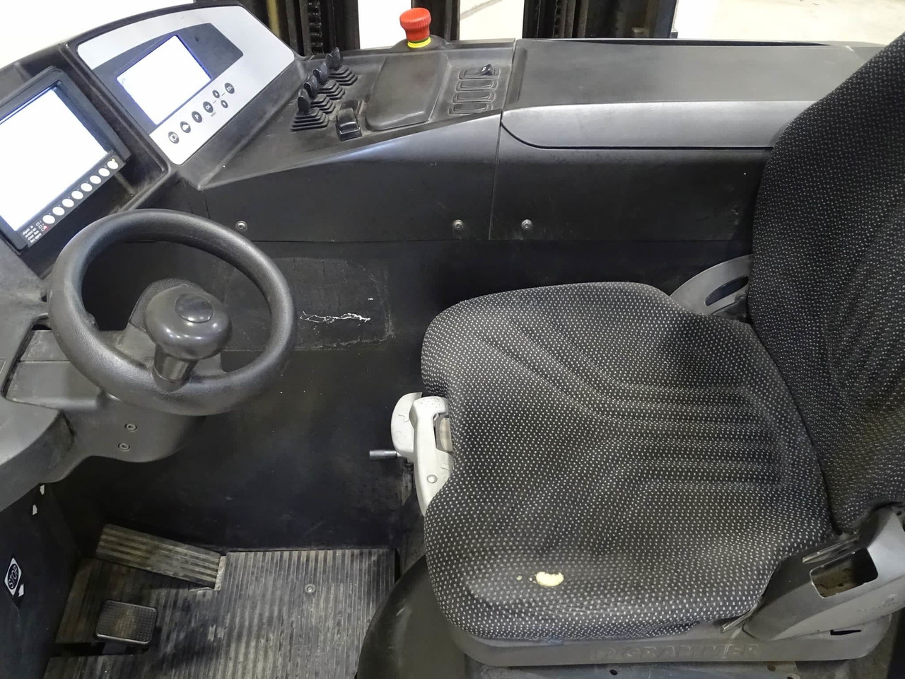 STILL FM-X17 - Reach truck: picture 4 STILL FM-X17 - Reach truck: picture 4