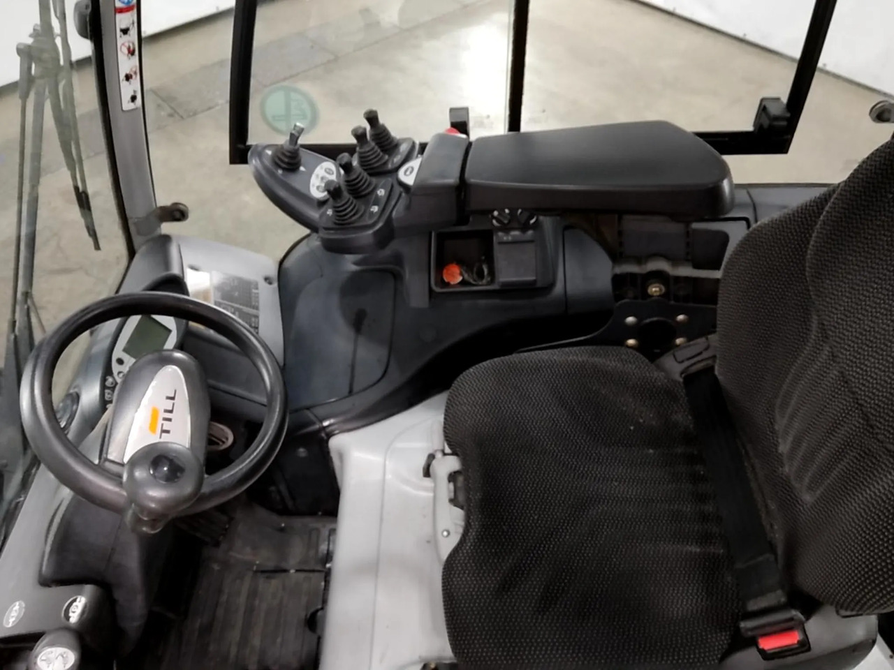 STILL RX60-35 - Electric forklift: picture 3 STILL RX60-35 - Electric forklift: picture 3