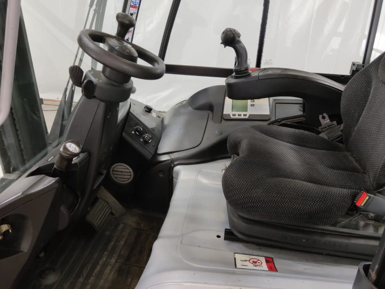 STILL RX60-35 - Electric forklift: picture 3 STILL RX60-35 - Electric forklift: picture 3