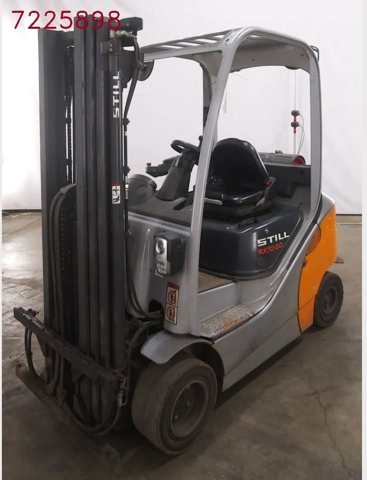 LPG forklift STILL RX70-20T: picture 1
