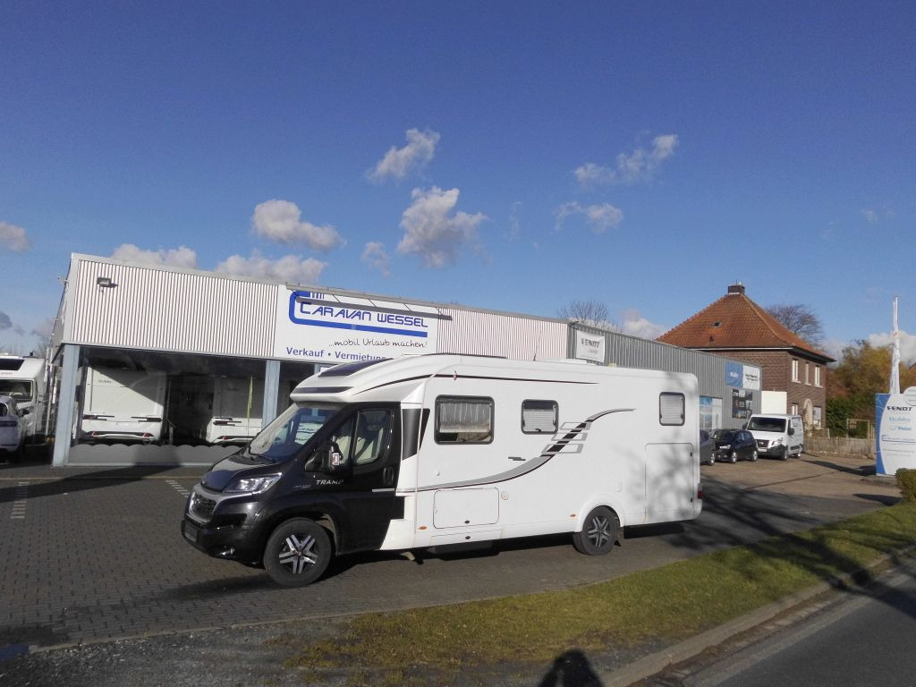 HYMER / ERIBA / HYMERCAR Tramp SL 704 Hubstützen, Solar, AHK uvm++++ - Semi-integrated motorhome: picture 3 HYMER / ERIBA / HYMERCAR Tramp SL 704 Hubstützen, Solar, AHK uvm++++ - Semi-integrated motorhome: picture 3