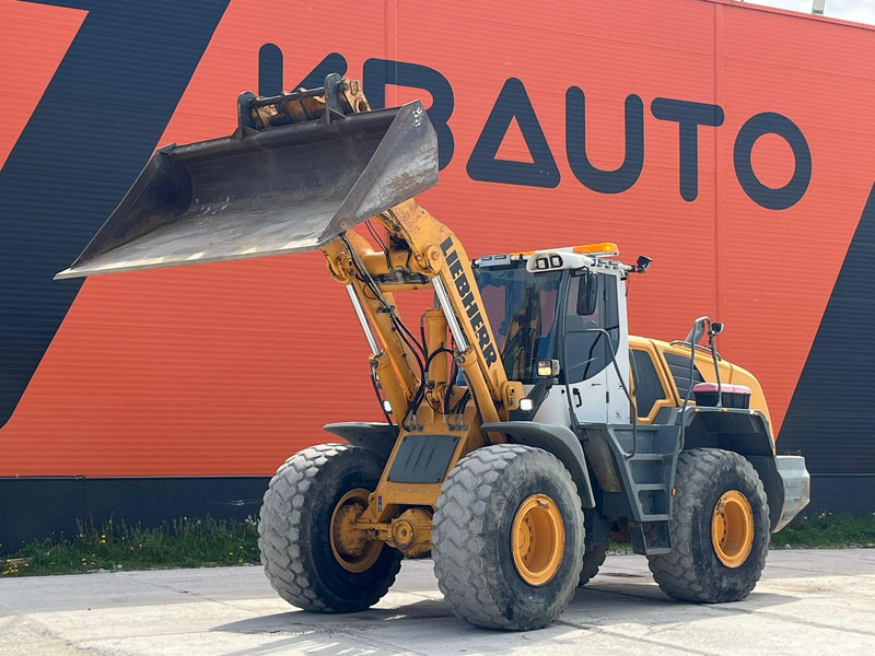Liebherr L 550 4X4 AC / CENTRL LUBRICATION / SCALES - Wheel loader: picture 1 Liebherr L 550 4X4 AC / CENTRL LUBRICATION / SCALES - Wheel loader: picture 1