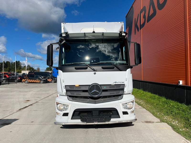 Mercedes-Benz Antos 2540L 6x2*4 THERMOKING UT SPECTRUM / BOX L=9522 mm - Refrigerator truck: picture 2 Mercedes-Benz Antos 2540L 6x2*4 THERMOKING UT SPECTRUM / BOX L=9522 mm - Refrigerator truck: picture 2