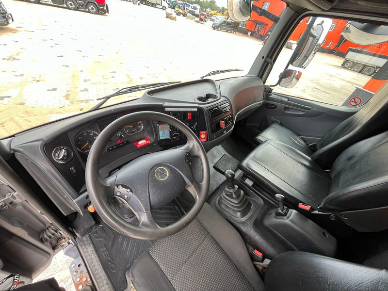 Lease a Mercedes-Benz Atego 1018 4x4 ONLY 32281 km ! / FULL STEEL / DRUM BRAKES Mercedes-Benz Atego 1018 4x4 ONLY 32281 km ! / FULL STEEL / DRUM BRAKES: picture 19 Lease a Mercedes-Benz Atego 1018 4x4 ONLY 32281 km ! / FULL STEEL / DRUM BRAKES Mercedes-Benz Atego 1018 4x4 ONLY 32281 km ! / FULL STEEL / DRUM BRAKES: picture 19