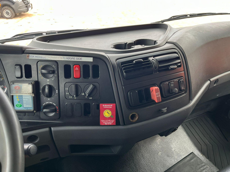 Lease a Mercedes-Benz Atego 1018 4x4 ONLY 32281 km ! / FULL STEEL / DRUM BRAKES Mercedes-Benz Atego 1018 4x4 ONLY 32281 km ! / FULL STEEL / DRUM BRAKES: picture 18 Lease a Mercedes-Benz Atego 1018 4x4 ONLY 32281 km ! / FULL STEEL / DRUM BRAKES Mercedes-Benz Atego 1018 4x4 ONLY 32281 km ! / FULL STEEL / DRUM BRAKES: picture 18