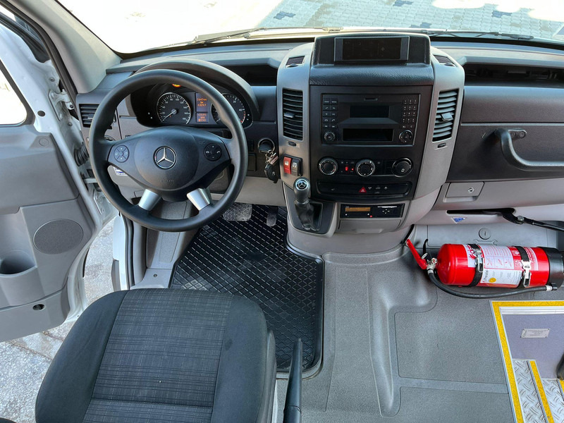 Minibus, Passenger van Mercedes-Benz Sprinter 516 CDI 19 SEATS / AC: picture 9