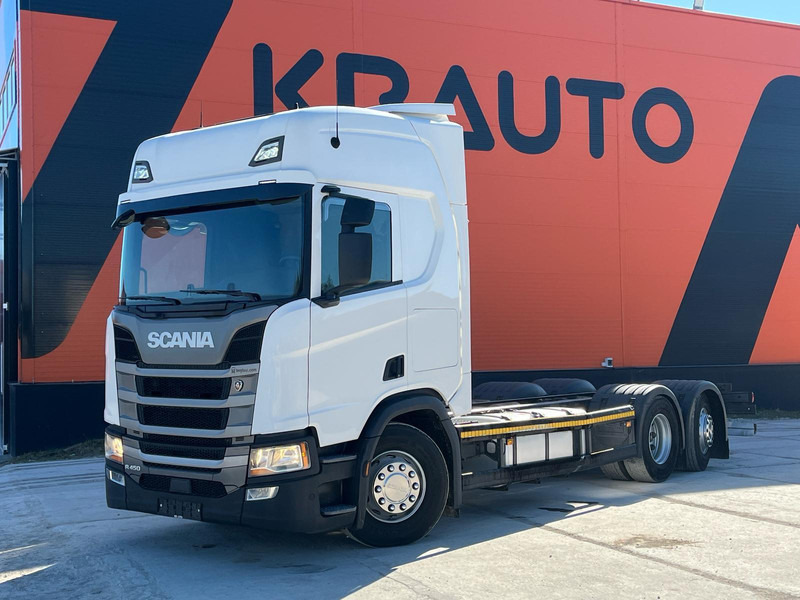 Scania R 450 6x2*4 9 TON FRONT AXLE / RETARDER / CHASSIS L=7286 mm - Cab chassis truck: picture 1 Scania R 450 6x2*4 9 TON FRONT AXLE / RETARDER / CHASSIS L=7286 mm - Cab chassis truck: picture 1