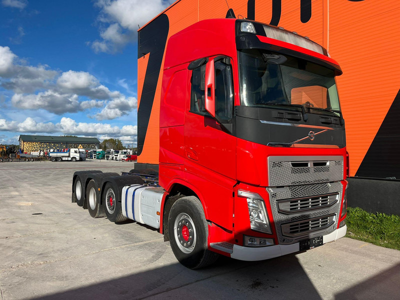 Volvo FH 540 8x2/4 RETARDER / CHASSIS L=5606 mm - Cab chassis truck: picture 3 Volvo FH 540 8x2/4 RETARDER / CHASSIS L=5606 mm - Cab chassis truck: picture 3