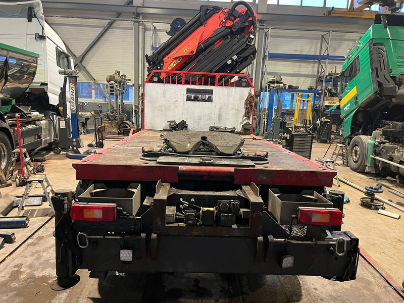 Dropside/ Flatbed truck, Crane truck Volvo FM 500 8x2*6 COMBI / EXTENDABLE PLATFORM + TRACTOR / PK65002 + JIB + WINCH / PLATFORM L=6498 mm: picture 14