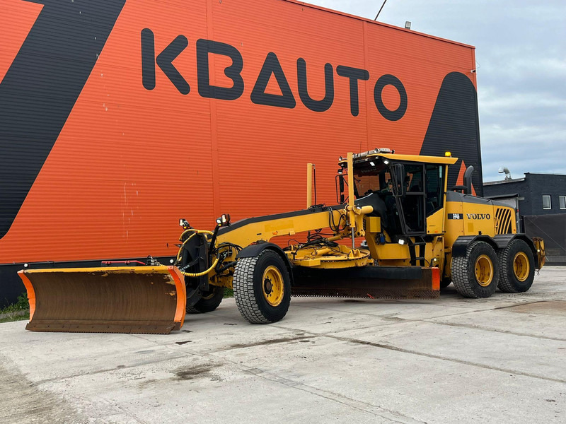 Volvo G946 LEICA 3D / AC / CENTRAL LUBRICATION / FULL REBUILD GEARBOX WITH WARRANTY / NEW CLUTCH - Grader: picture 1 Volvo G946 LEICA 3D / AC / CENTRAL LUBRICATION / FULL REBUILD GEARBOX WITH WARRANTY / NEW CLUTCH - Grader: picture 1