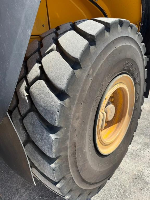 Wheel loader Volvo L180H: picture 12 Wheel loader Volvo L180H: picture 12