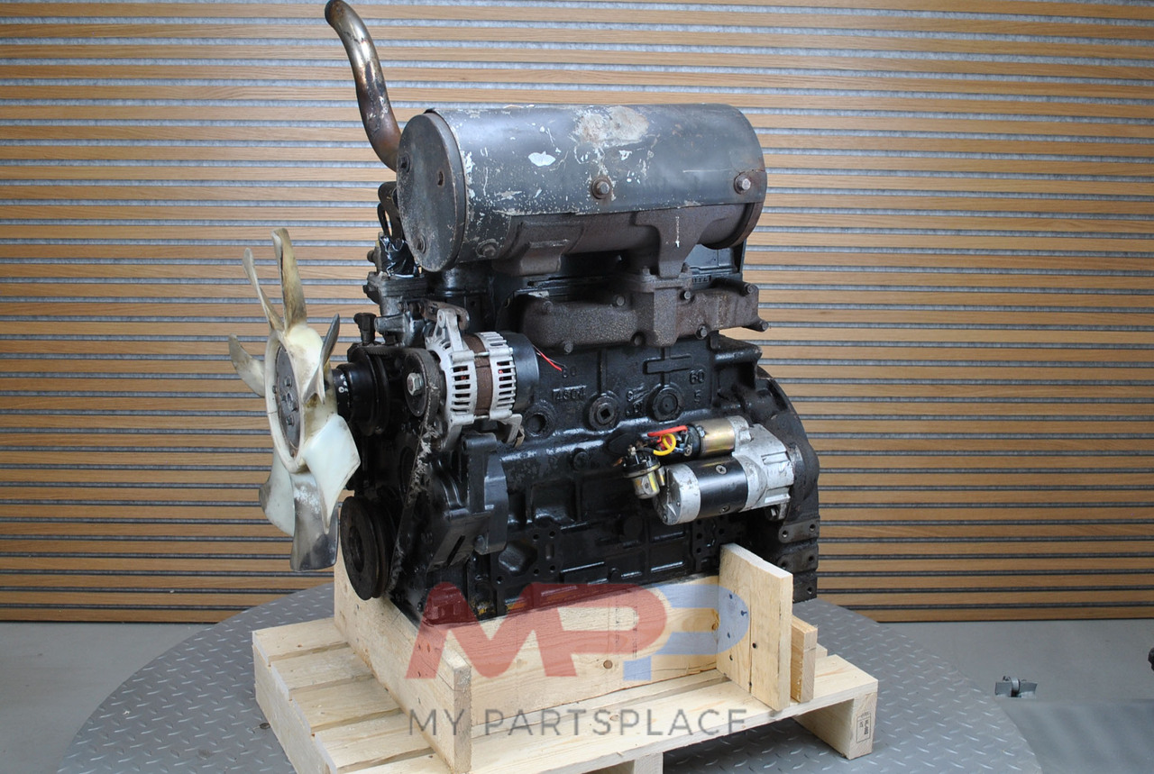 Yanmar 4TNE94L - Engine and parts for Excavator: picture 2 Yanmar 4TNE94L - Engine and parts for Excavator: picture 2