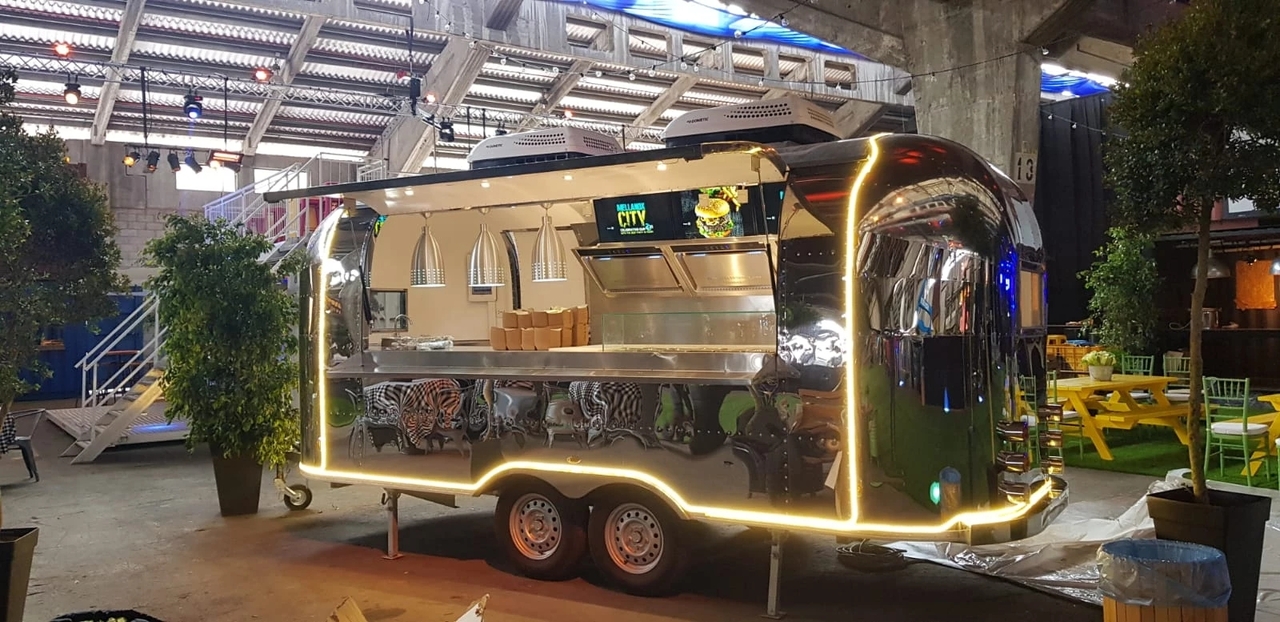 ERZODA Catering Trailer | Food Truck | Concession trailer | Food Trailers | catering truck | Kitchen Trailer - Vending trailer: picture 5 ERZODA Catering Trailer | Food Truck | Concession trailer | Food Trailers | catering truck | Kitchen Trailer - Vending trailer: picture 5