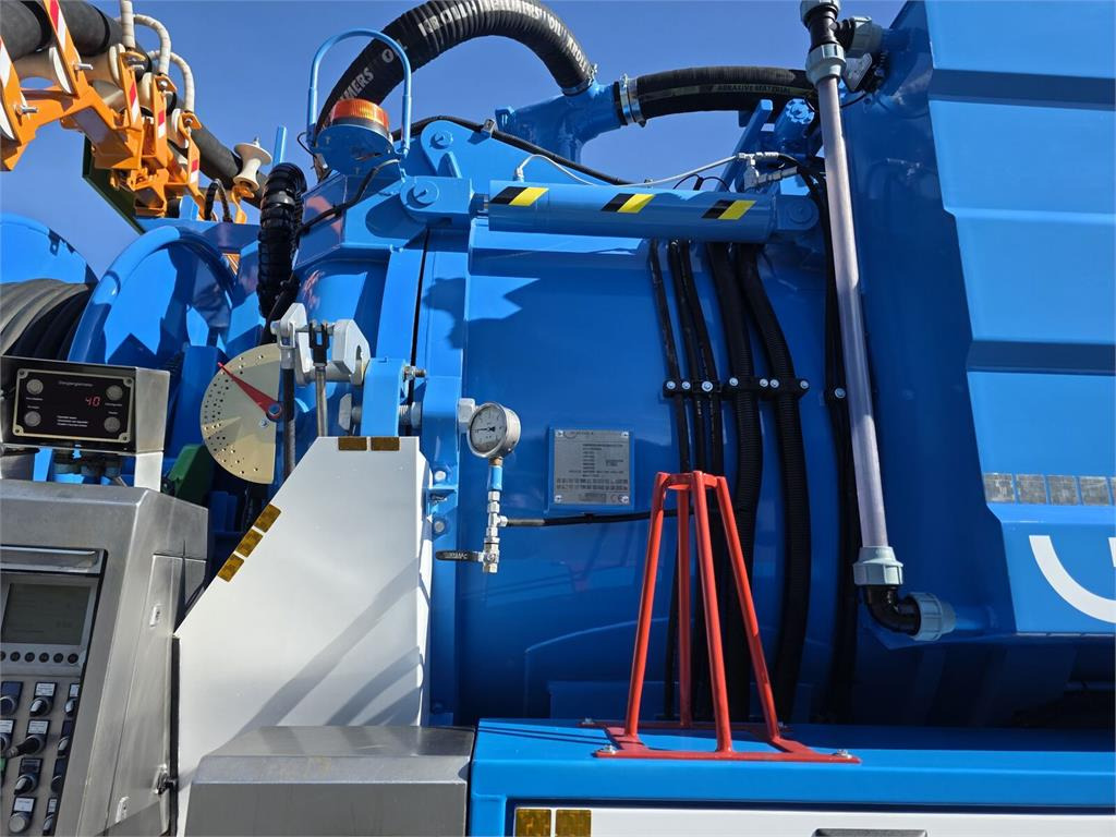 Municipal/ Special vehicle DAF WUKO KROLL 2 x URACA KOMBI FOR SEWER CLEANING: picture 23 Municipal/ Special vehicle DAF WUKO KROLL 2 x URACA KOMBI FOR SEWER CLEANING: picture 23