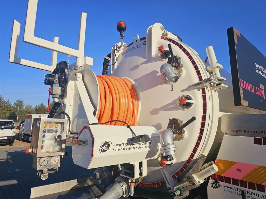 Lease a  Renault GAMA KANRO KOMBI 5000 WUKO FOR CHANNEL CLEANING Renault GAMA KANRO KOMBI 5000 WUKO FOR CHANNEL CLEANING: picture 17