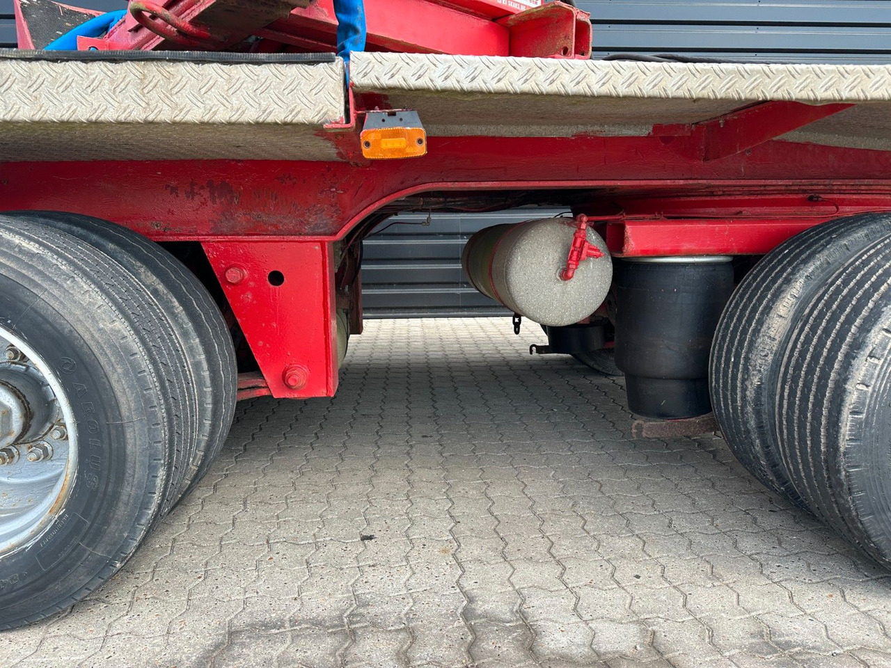 Kramer 3 achs Nachlaüfer - Low loader semi-trailer: picture 4 Kramer 3 achs Nachlaüfer - Low loader semi-trailer: picture 4