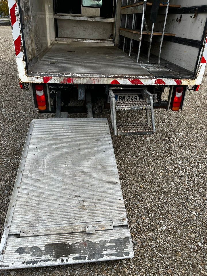 Box truck RENAULT Mascott DCI 160 CAISSE + HAYON: picture 12 Box truck RENAULT Mascott DCI 160 CAISSE + HAYON: picture 12