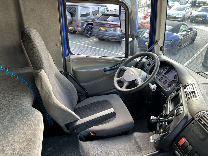 DAF CF 75 310 Euro 5 / Curtainside Box / Loadlift / Trailer Coupling - Curtainsider truck: picture 3 DAF CF 75 310 Euro 5 / Curtainside Box / Loadlift / Trailer Coupling - Curtainsider truck: picture 3