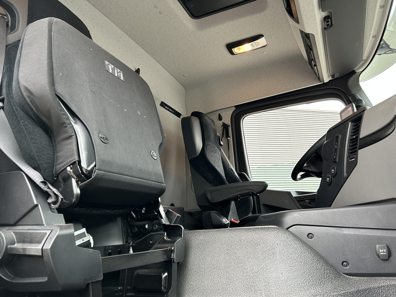 Refrigerator truck Mercedes-Benz Actros 2124 / Carrier Koeler -30 gr / Cheraeu / Laadklep / APK 11-26: picture 7