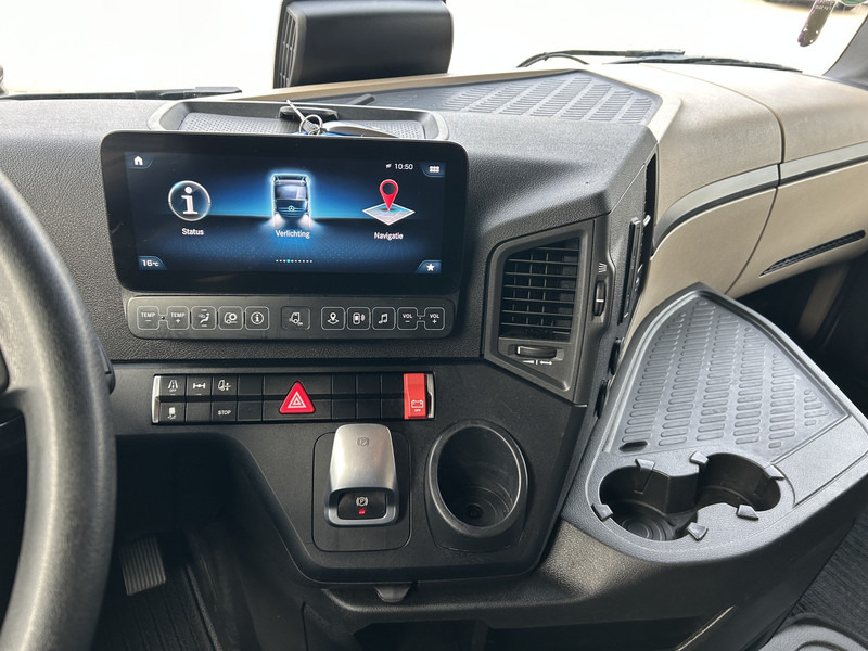 Mercedes-Benz Actros 1845 Gigaspace / Tacho V2 / Blower - PTO / Stand Airco / APK 05-26 - Tractor unit: picture 5 Mercedes-Benz Actros 1845 Gigaspace / Tacho V2 / Blower - PTO / Stand Airco / APK 05-26 - Tractor unit: picture 5